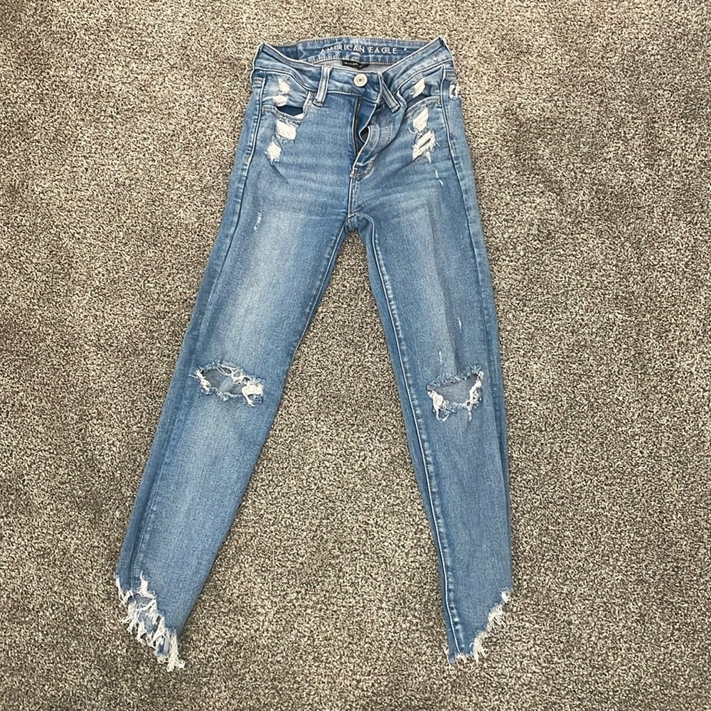 American Eagle Distressed Jeans